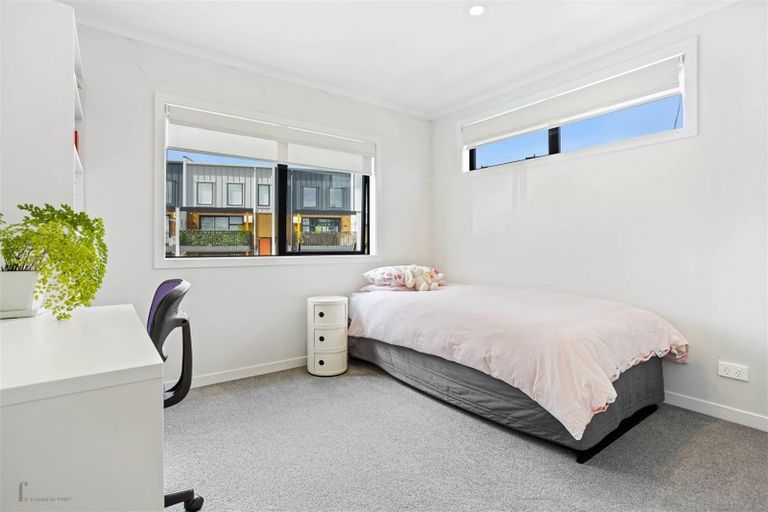 Photo of property in 19 Frank Gill Road, Hobsonville, Auckland, 0616