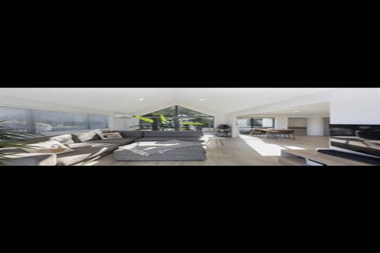 Photo of property in 26b Cornwall Road, Lyttelton, 8082