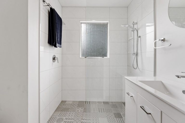 Photo of property in 2 Newton Place, Westbrook, Palmerston North, 4412