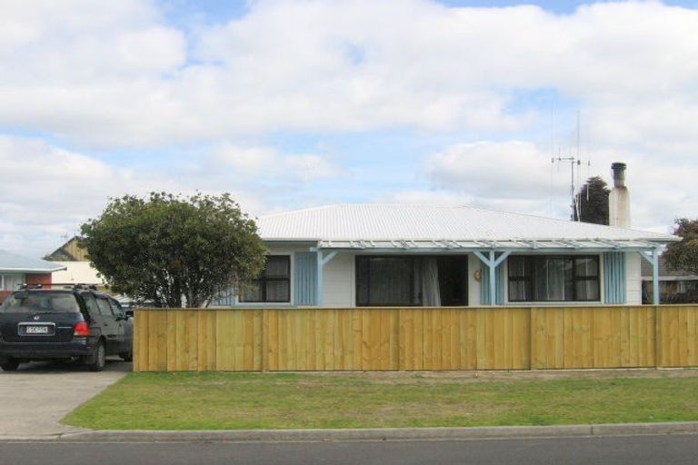 Photo of property in 6 Lodge Avenue, Mount Maunganui, 3116