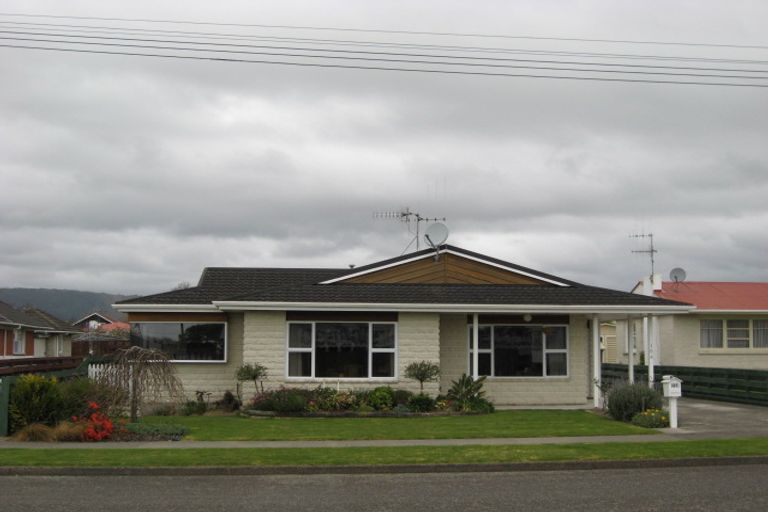 Photo of property in 154 Winchester Street, Levin, 5510