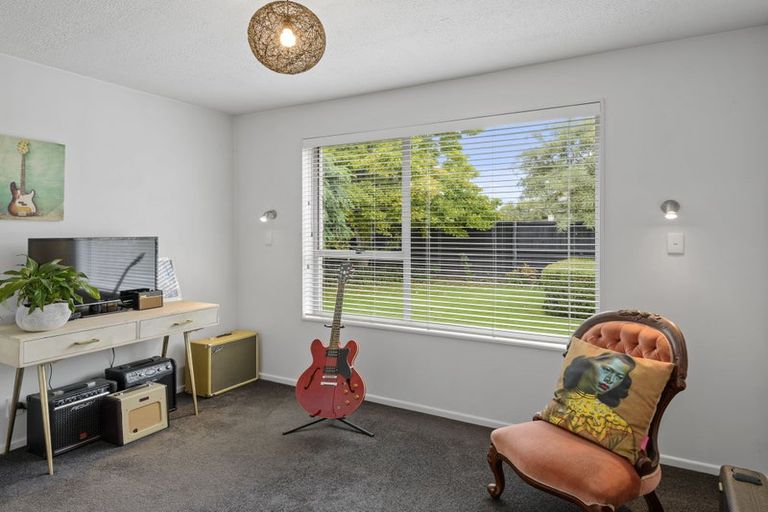 Photo of property in 23 Greenock Street, Redwood, Christchurch, 8051