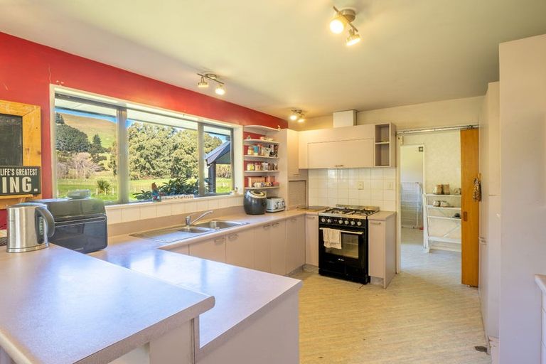 Photo of property in 4217 Christchurch Akaroa Road, Little River, 7591