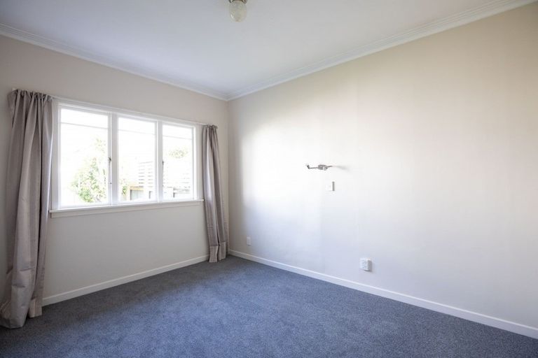 Photo of property in 40 Robe Street, New Plymouth, 4310