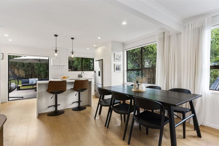 Photo of property in 14 Pahi Place, West Harbour, Auckland, 0618