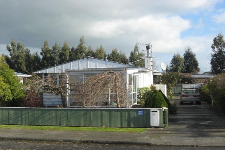 Photo of property in 81 Victoria Street, Carterton, 5713