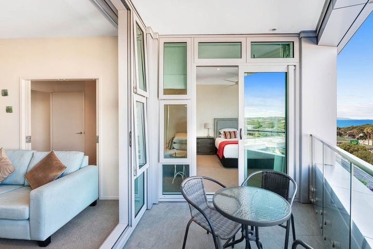 Photo of property in 615/11 Tamariki Avenue, Kelston, Auckland, 0602