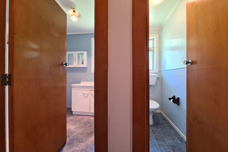 Photo of property in 109 Huaroa Street, Coromandel, 3506