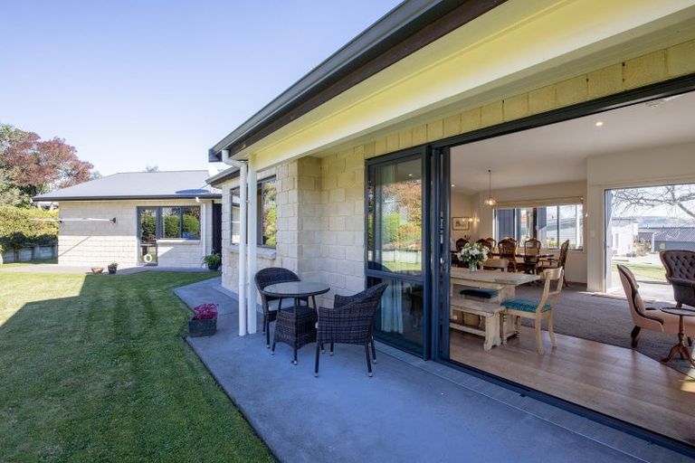 Photo of property in 11 Apatu Place, Waipukurau, 4200