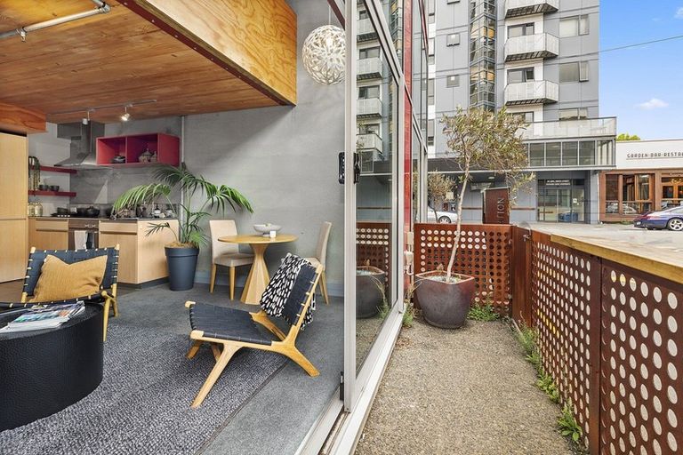 Photo of property in Tattoo Apartments, 2/42 Abel Smith Street, Te Aro, Wellington, 6011