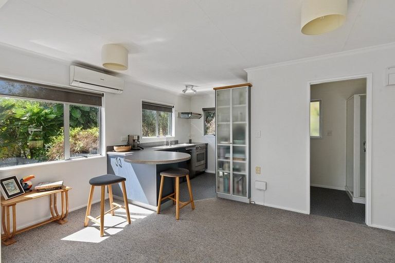 Photo of property in 4 Pio Pio Place, Waikanae Beach, Waikanae, 5036