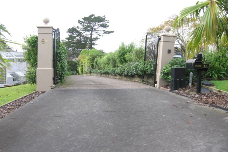 Photo of property in 6a Wainoni Heights, Greenhithe, Auckland, 0632