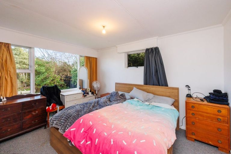Photo of property in 4 Acacia Street, Kelvin Grove, Palmerston North, 4414