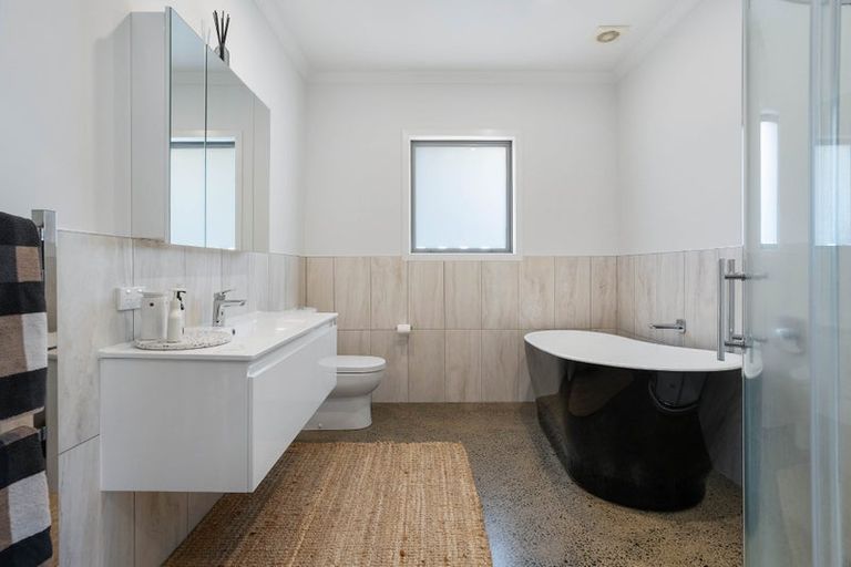 Photo of property in 105 Motu Hei, Pauanui, Hikuai, 3579