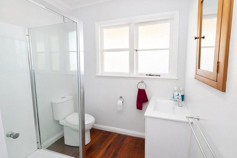 Photo of property in 39 Thornycroft Avenue, Epuni, Lower Hutt, 5011