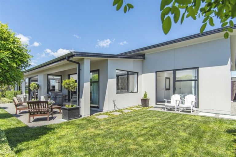 Photo of property in 6 Franks Way, Papamoa Beach, Papamoa, 3118