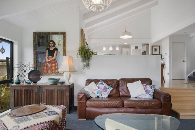 Photo of property in 52 Links View Drive, Omokoroa, 3114