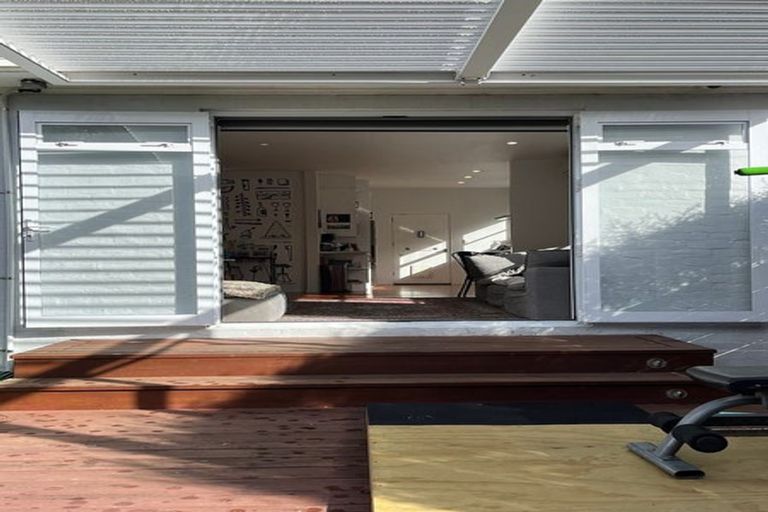 Photo of property in 4 Renton Road, Mount Albert, Auckland, 1025