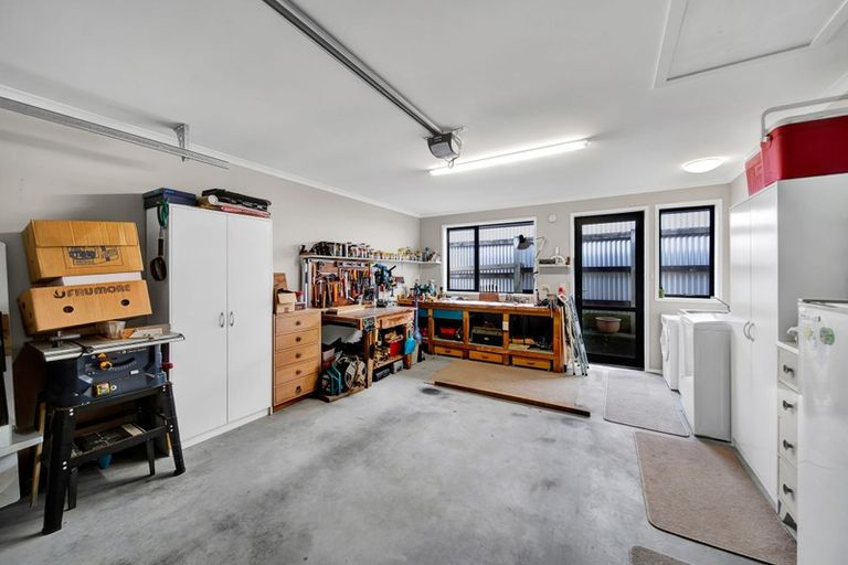 Photo of property in 156a Mangorei Road, Merrilands, New Plymouth, 4312