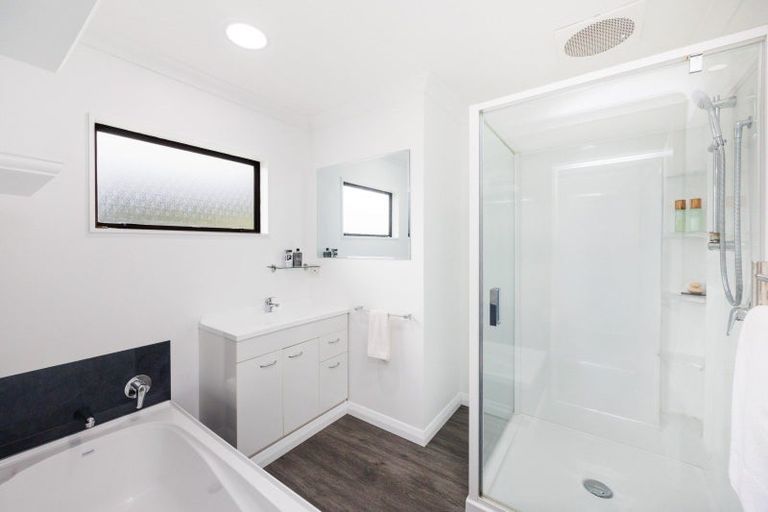 Photo of property in 43 Fraser Drive, Feilding, 4702