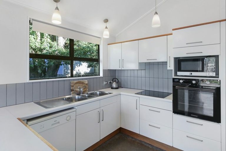 Photo of property in 10 Aranui Avenue, Waitarere Beach, Levin, 5510