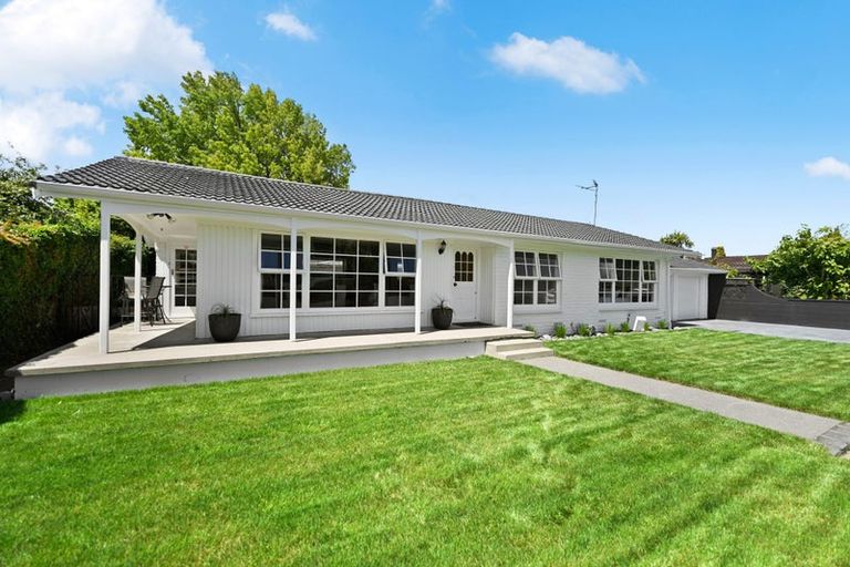 Photo of property in 5 Grassy Downs Place, St Andrews, Hamilton, 3200