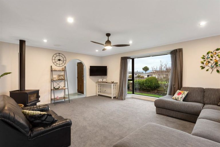 Photo of property in 132 Hagart-alexander Drive, Mosgiel, 9024