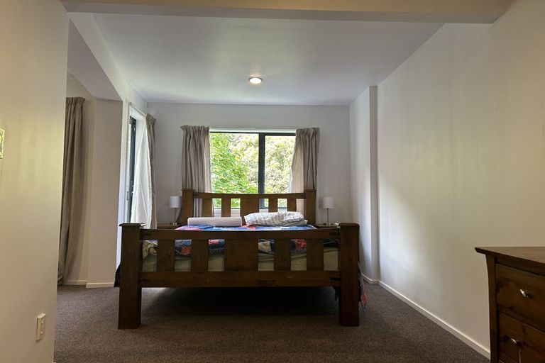 Photo of property in 29 Lawson Place, Mount Victoria, Wellington, 6011