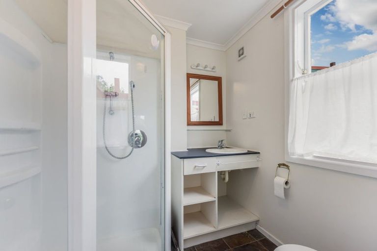 Photo of property in 24 Devon Street, Picton, 7220