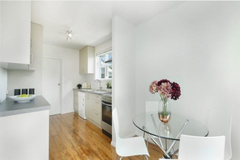 Photo of property in 3 Bateman Avenue, Bryndwr, Christchurch, 8053