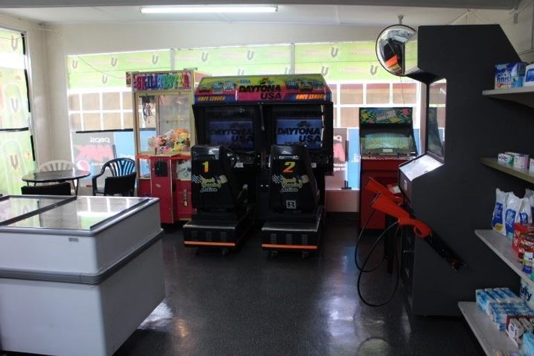 Photo of property in Terrace Stores, 29 Royal Terrace, Alexandra, 9320