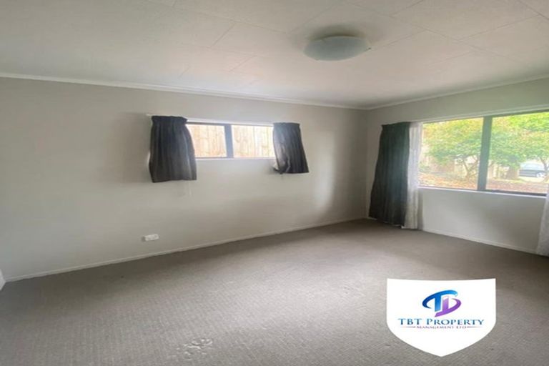 Photo of property in 21 Hakea Place, Totara Heights, Auckland, 2105