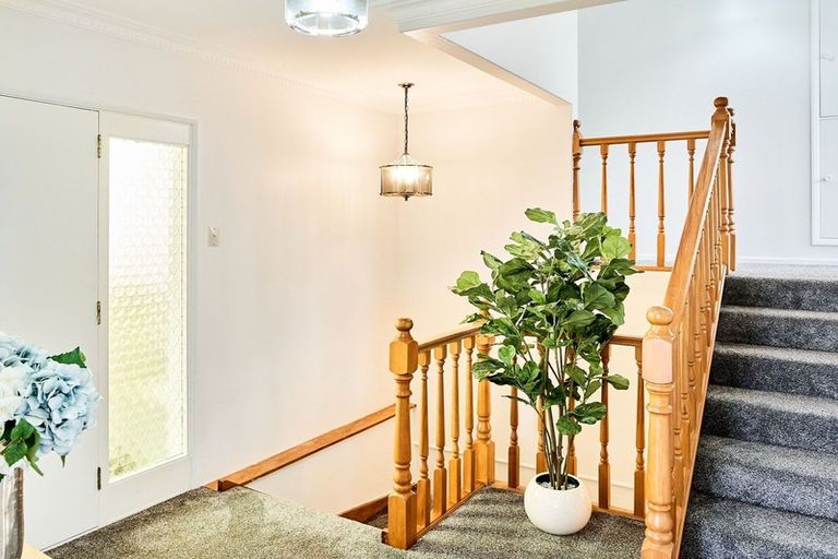 Photo of property in 68 Acacia Avenue, Maungaraki, Lower Hutt, 5010