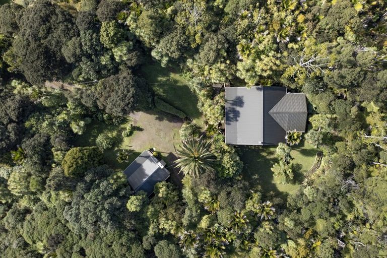 Photo of property in 79 Glenesk Road, Piha, New Lynn, 0772