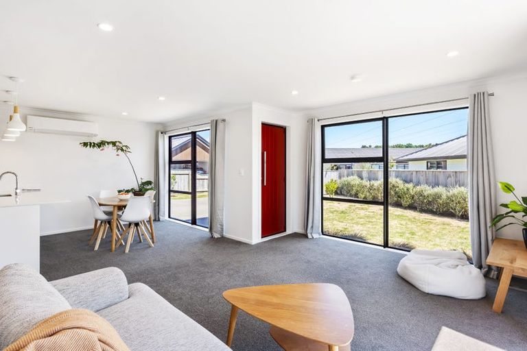 Photo of property in 3 Kaiwaru Place, Waikanae, 5036