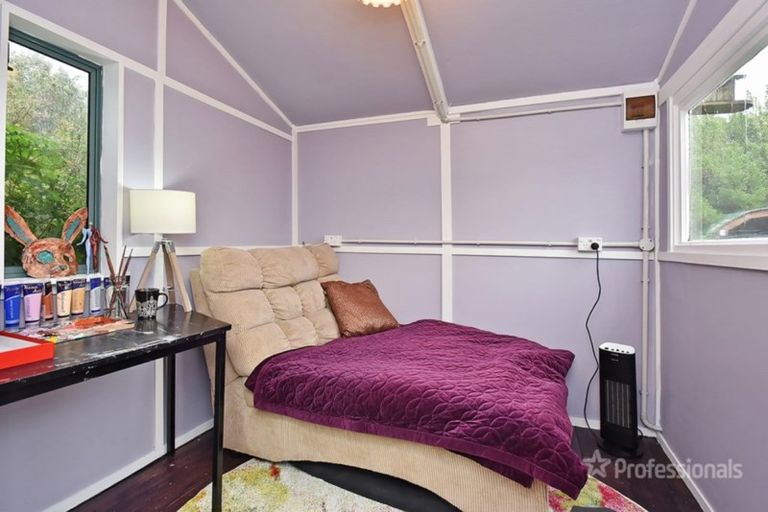 Photo of property in 15 Bethune Street, Featherston, 5710