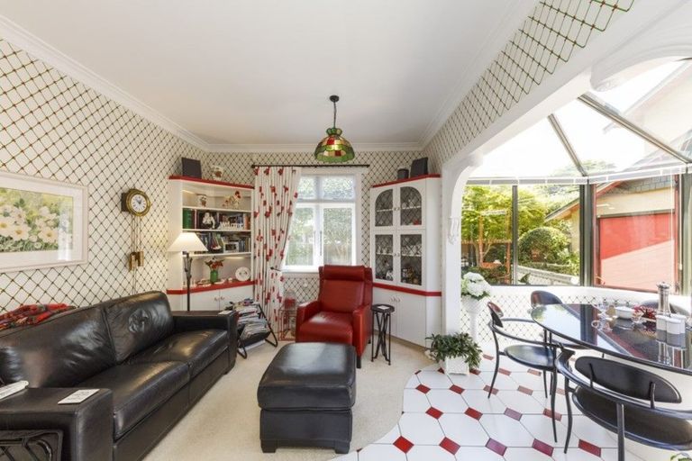 Photo of property in 302 Park Road, Hokowhitu, Palmerston North, 4410