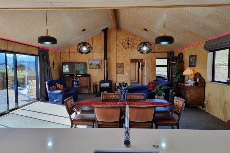 Photo of property in 7 Rankin Rise, Lake Tekapo, 7999