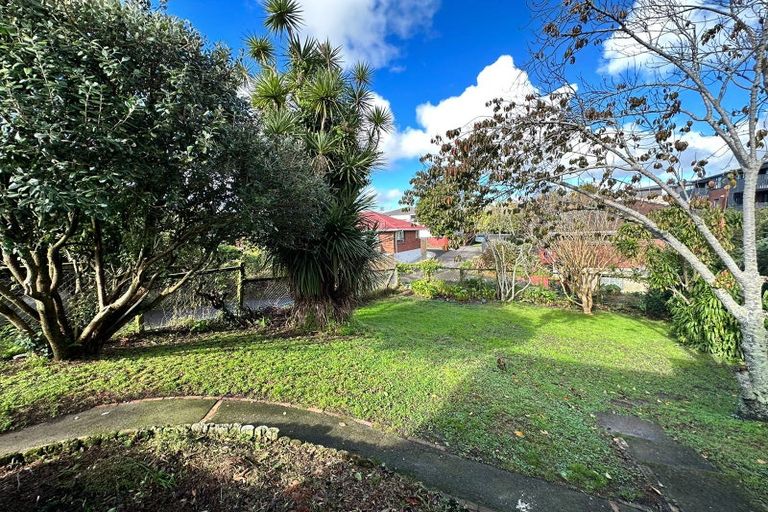 Photo of property in 43 Halver Road, Hillpark, Auckland, 2102