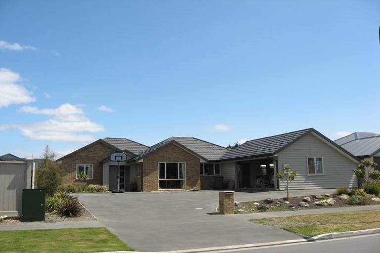 Photo of property in 45 Bottle Lake Drive, Parklands, Christchurch, 8083