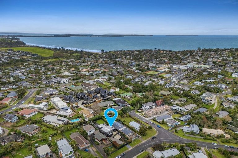 Photo of property in 37 Killarney Avenue, Torbay, Auckland, 0630