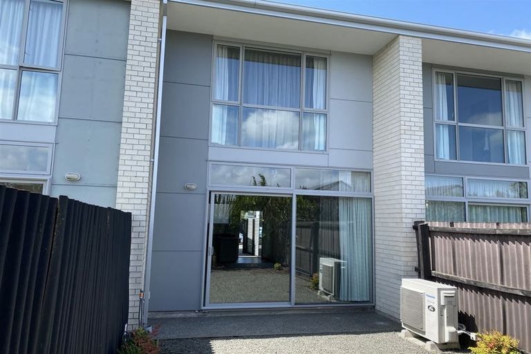 Photo of property in 62 Fairfield Avenue, Addington, Christchurch, 8024