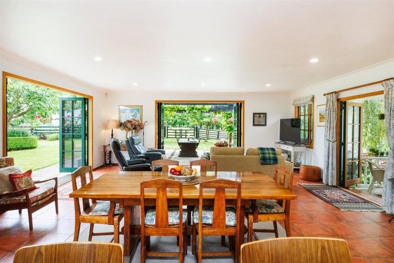 Photo of property in 552 Porewa Road, Marton, 4787