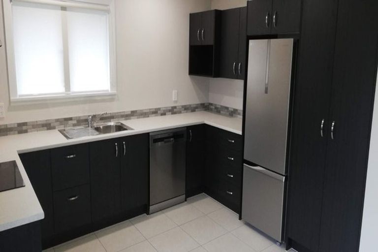 Photo of property in 23 Greenhurst Street, Sockburn, Christchurch, 8042