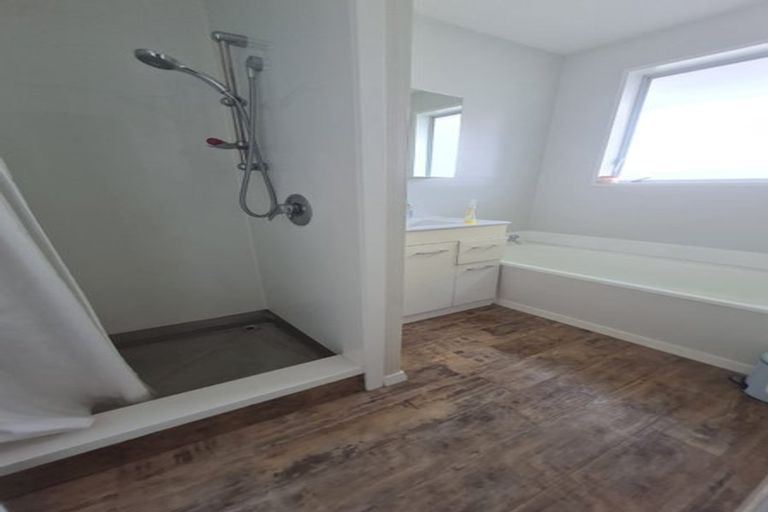 Photo of property in 1/3 Puriri Street, Riccarton, Christchurch, 8041