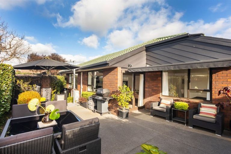 Photo of property in 1/31a Lansbury Avenue, Strowan, Christchurch, 8052