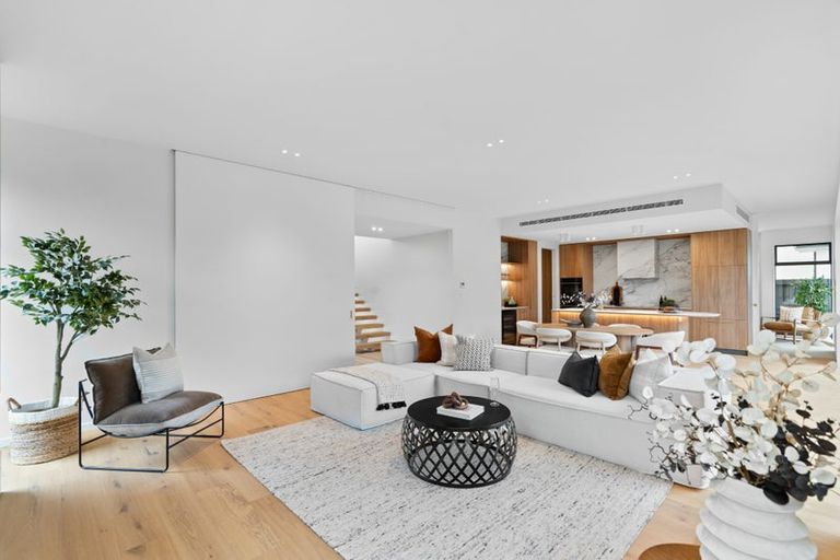 Photo of property in 17 Plynlimon Road, Fendalton, Christchurch, 8052