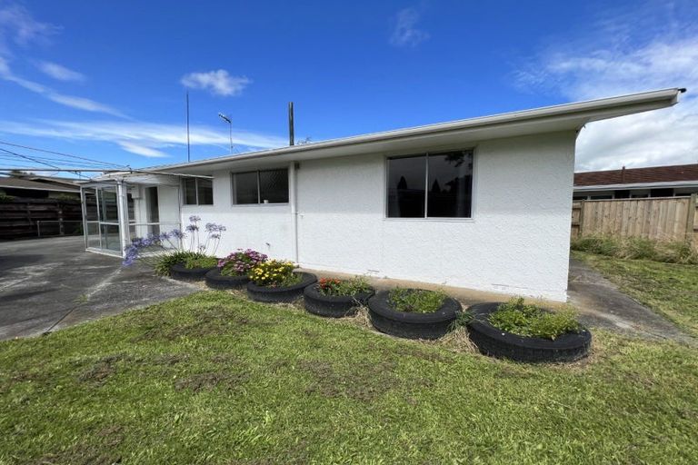 Photo of property in 57 Lockhart Avenue, Milson, Palmerston North, 4414