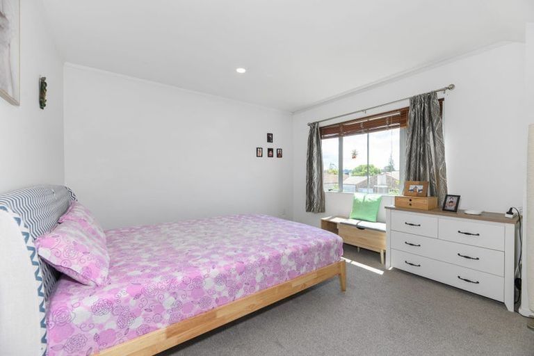 Photo of property in 6 Kona Crescent, Henderson, Auckland, 0610