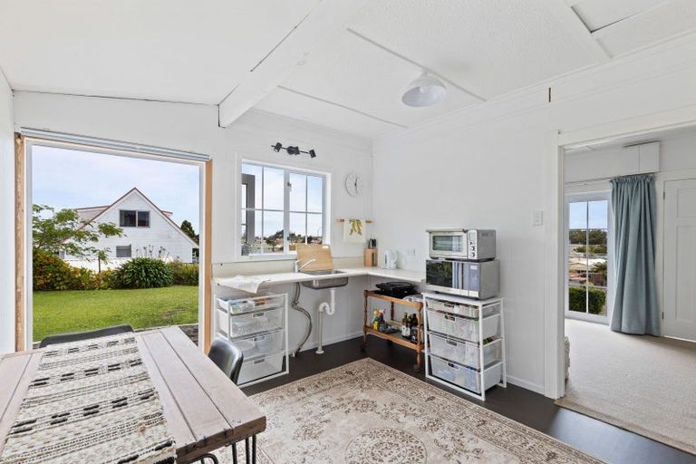 Photo of property in 69 Grey Street, Waitara, 4320